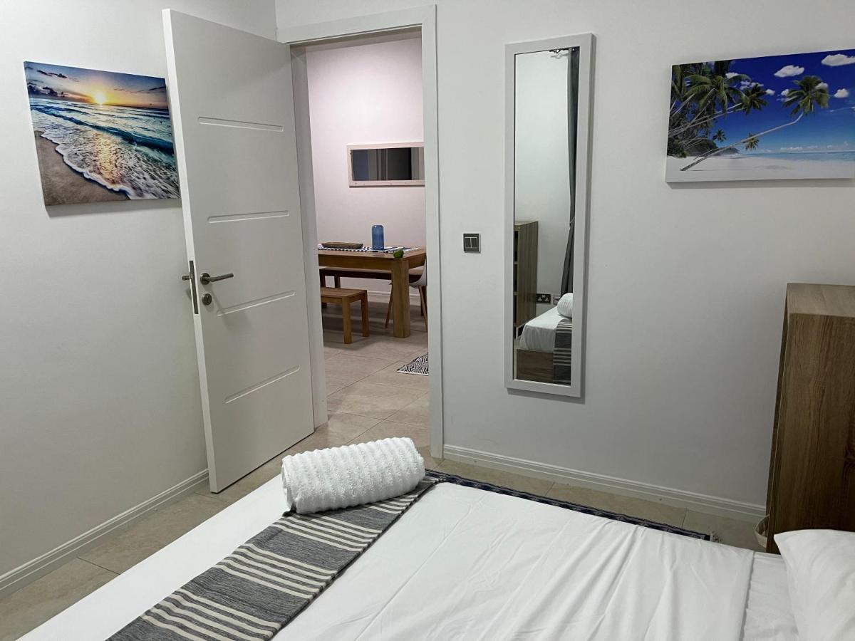 Coastal View Apartments Grand Baie Exterior photo