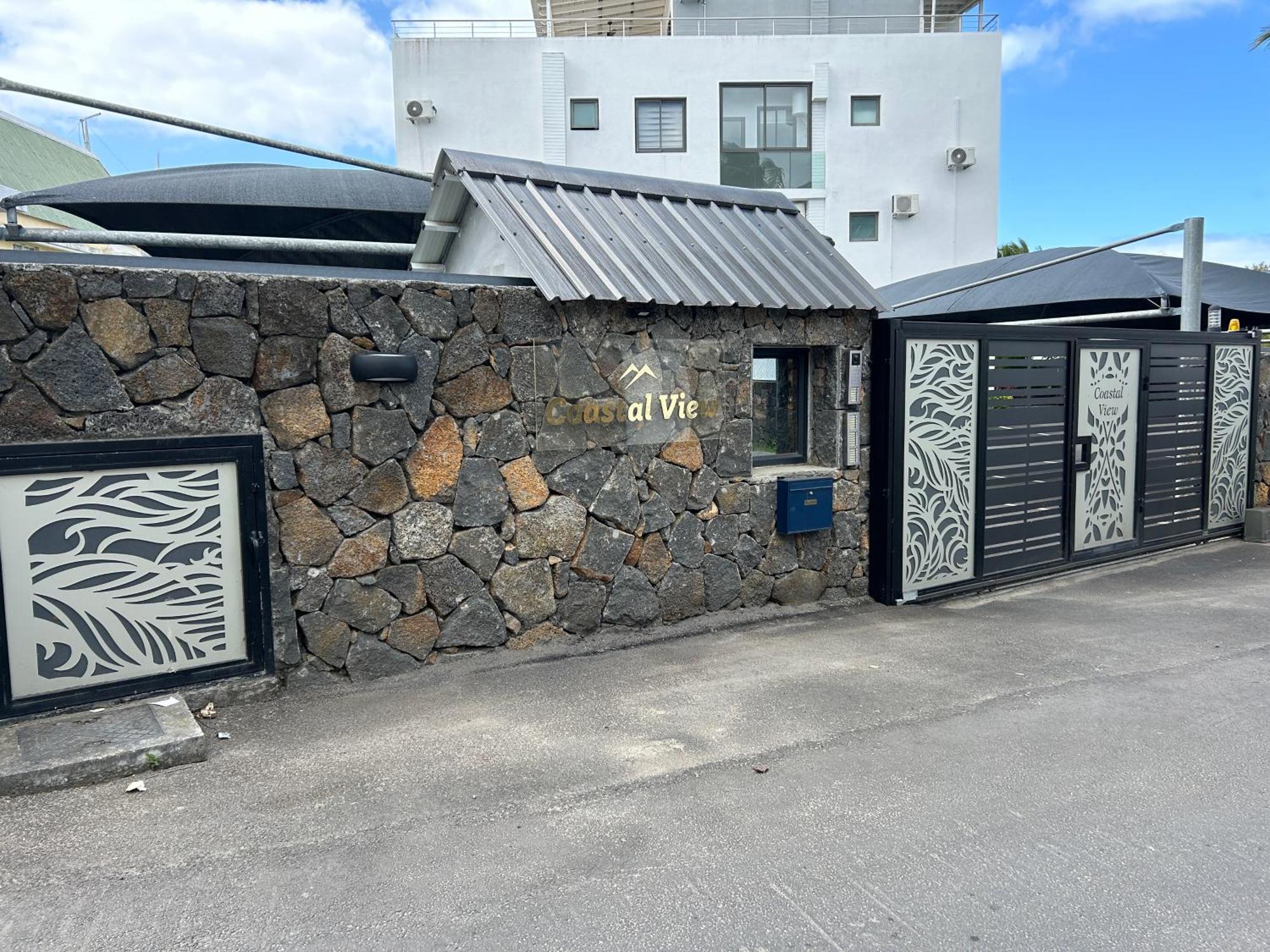 Coastal View Apartments Grand Baie Exterior photo